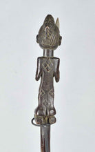 MC1725 Rare Hache de prestige Luba Ceremonial Axe herminette Congo Rdc