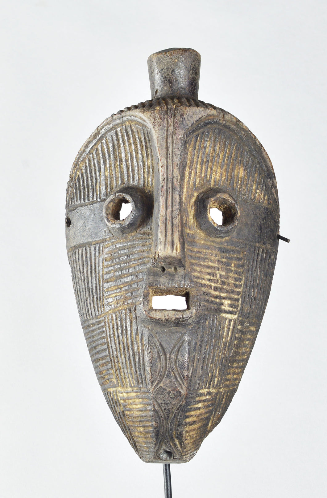 MC1872 Grand masque Metoko culte du Bukota Mituku Mask