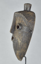 MC1872 Grand masque Metoko culte du Bukota Mituku Mask