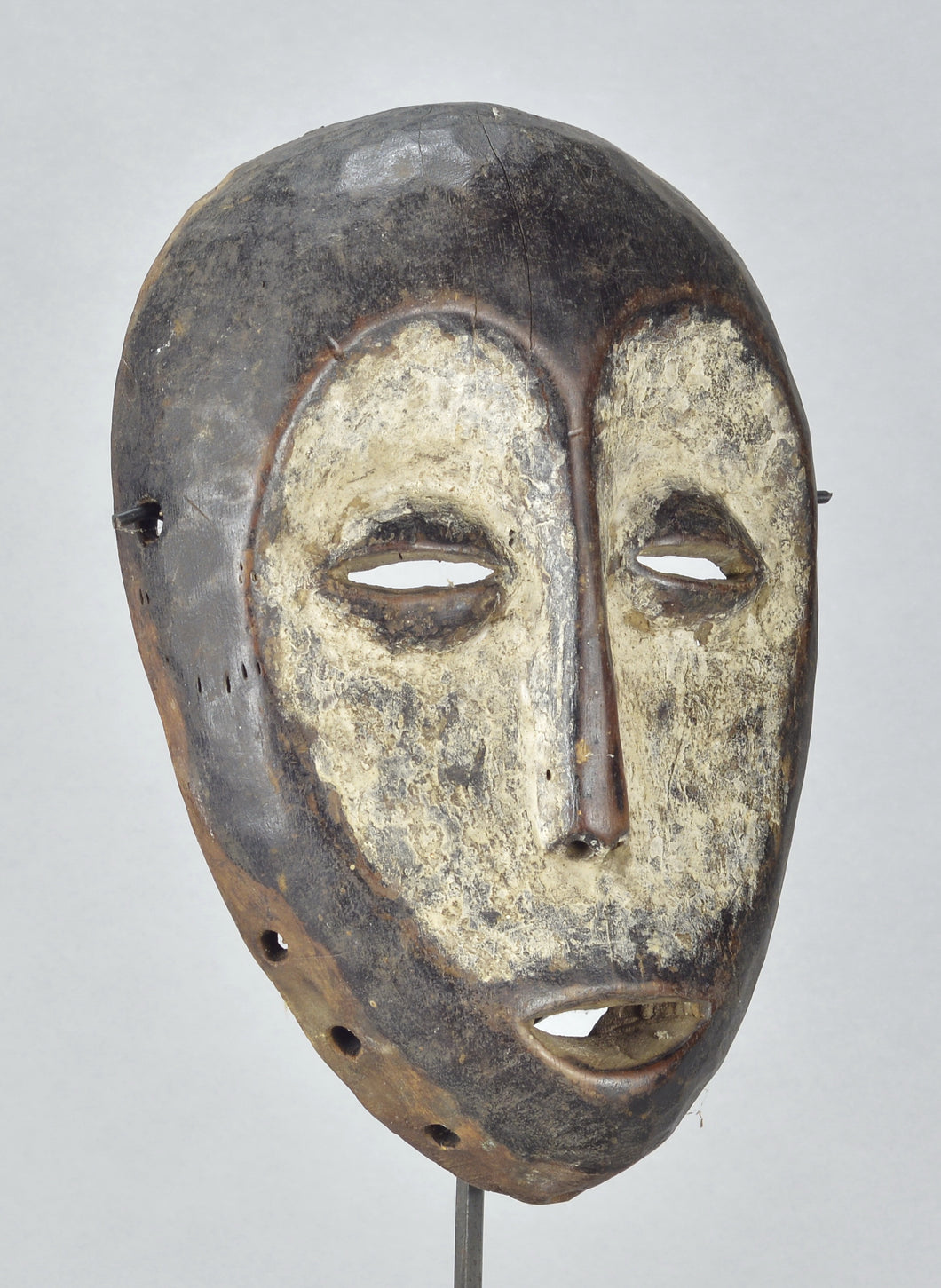 MC1867 Beau masque idimu Lega Culte du Bwami Mask Congo RDC