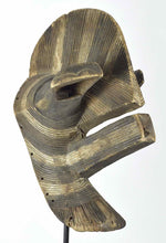 MC1859 Imposant Masque Masculin Songye Kifwebe large Mask