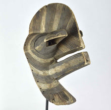 MC1859 Imposant Masque Masculin Songye Kifwebe large Mask