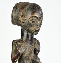 MC1043 Superbe statue cultuelle classique Luba figure Congo