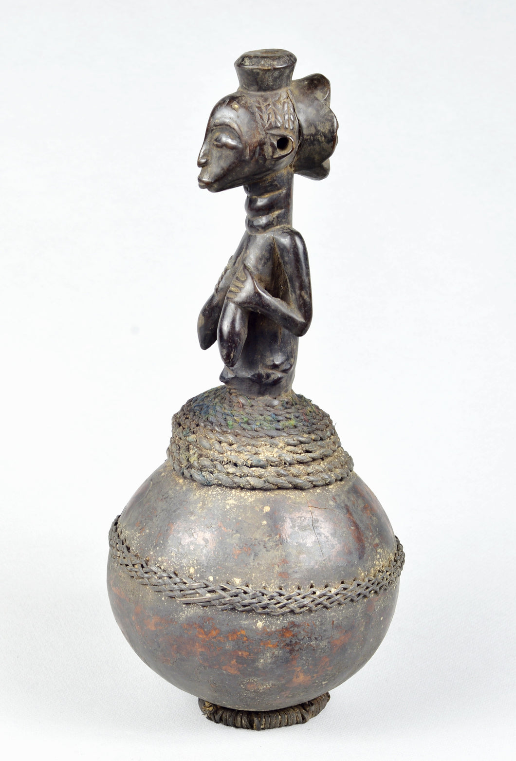 MC1899  Belle calebasse Kabwelulu LUBA demi figure fétiche divination Congo Rdc