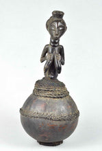 MC1899  Belle calebasse Kabwelulu LUBA demi figure fétiche divination Congo Rdc