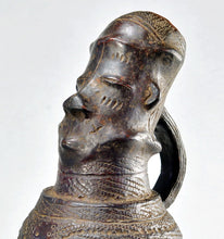 MC1900 Rare pichet en terre cuite anthropomorphe ZANDE Azande terracotta vessel