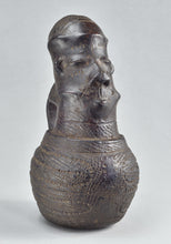 MC1900 Rare pichet en terre cuite anthropomorphe ZANDE Azande terracotta vessel