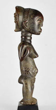 MC1324 Jolie statuette féminine Luba  Cute Female Figure Congo Rdc