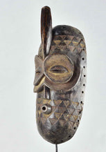 MC1883  Masque zoomorphe hibou BEMBE CONGO zoomorphic Owl mask