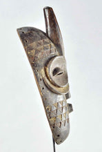 MC1883  Masque zoomorphe hibou BEMBE CONGO zoomorphic Owl mask