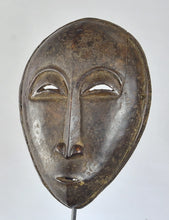 Réservé / reserved MC1967 Très beau masque anthropomorphe Hemba  Mask Congo Rdc