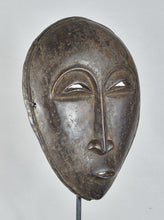 Réservé / reserved MC1967 Très beau masque anthropomorphe Hemba  Mask Congo Rdc