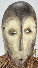 MC1875 superbe petit Masque Lukwakongo Lega Bwami  Mask Congo RDC