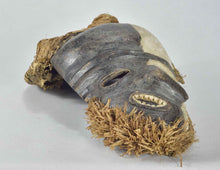 VENDU / SOLD ! MC2018 Mbangu Masque de maladie PENDE Bapende Mask Congo Drc