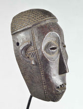 VENDU / SOLD ! MC1887 Masque Ngbaka ou peuple voisin de l'Ubangi Mask Congo Rdc
