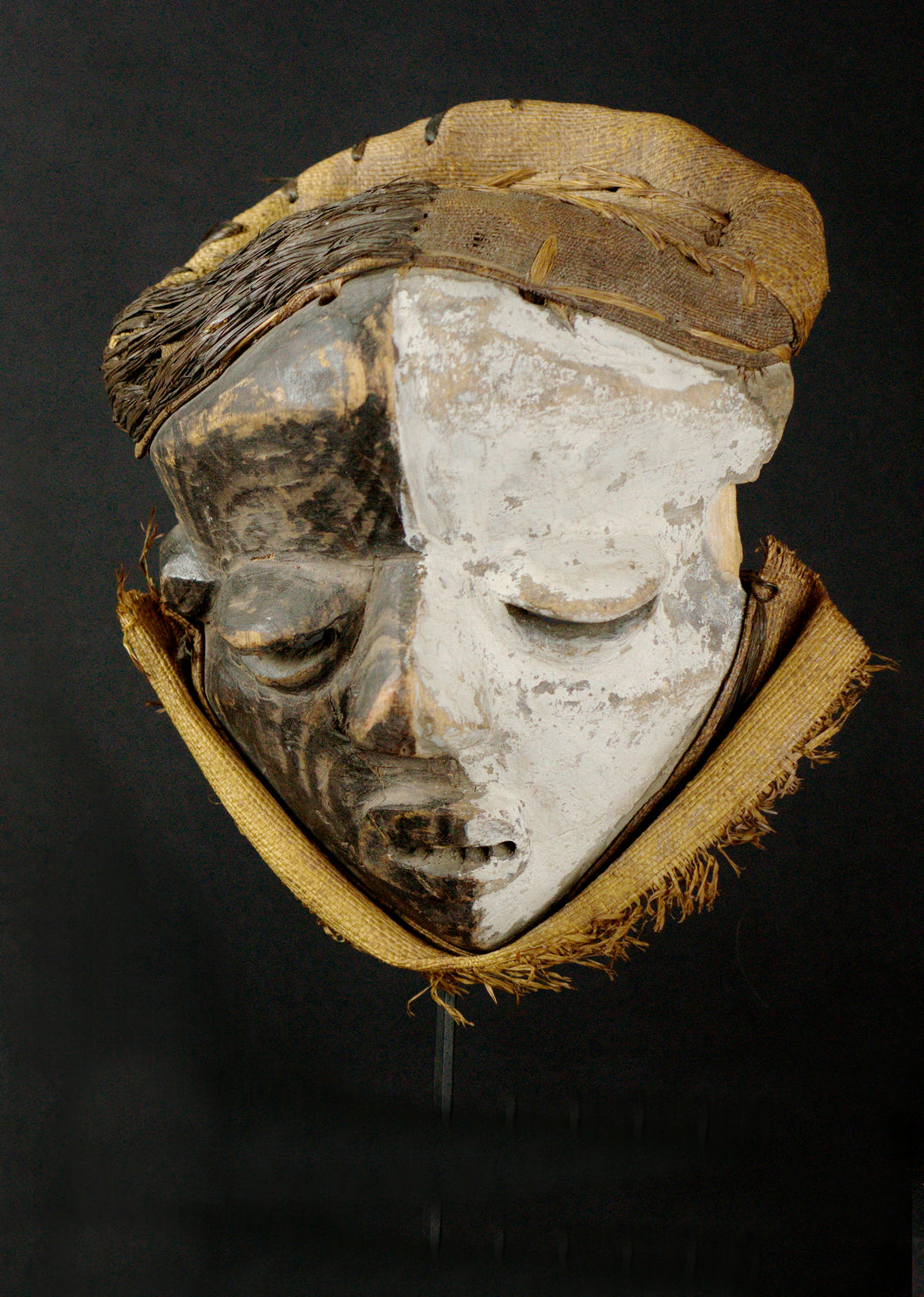 VENDU / SOLD ! MC2085  Masque de maladie PENDE Mbangu Bapende Mask Congo Drc