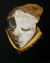 VENDU / SOLD ! MC2085  Masque de maladie PENDE Mbangu Bapende Mask Congo Drc