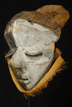 VENDU / SOLD ! MC2085  Masque de maladie PENDE Mbangu Bapende Mask Congo Drc