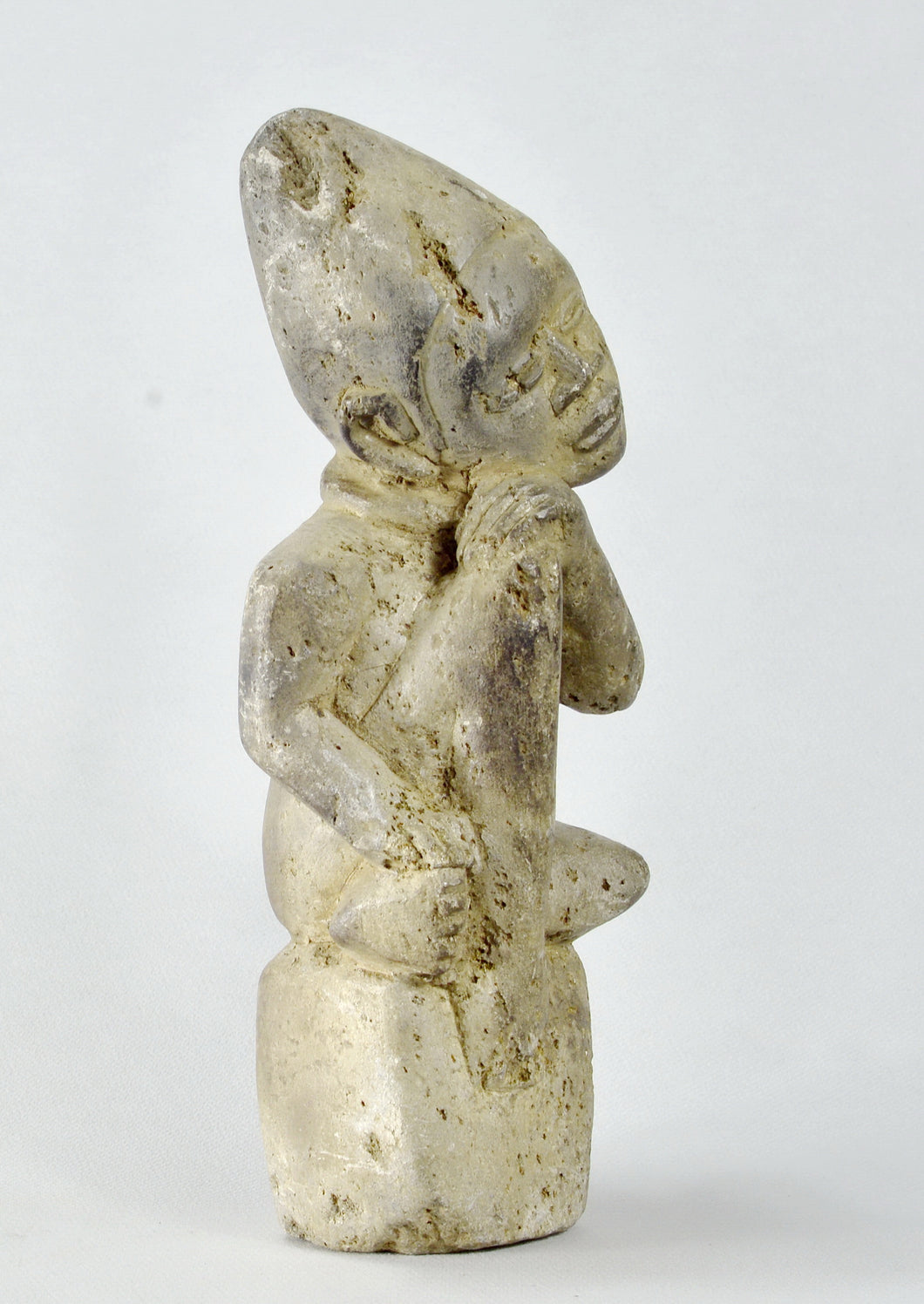 MC2022 Superbe statue Bakongo en pierre Ntadi stone  figure