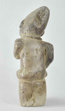 MC2022 Superbe statue Bakongo en pierre Ntadi stone  figure