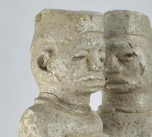MC2024 Couple Bakongo statue en pierre Ntadi stone figure Congo Rdc