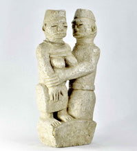 MC2024 Couple Bakongo statue en pierre Ntadi stone figure Congo Rdc