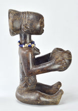 VENDU / SOLD ! MC0352 porteuse de coupe Luba - Mboko Bowl Bearer Congo Rdc