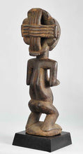 MC1040 Superbe statue masculine LUBA Baluba male ancestor figure