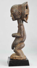MC1040 Superbe statue masculine LUBA Baluba male ancestor figure