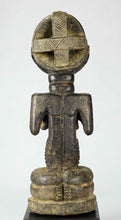 MC1275 Belle statue féminine Luba Female Figure Congo RDC