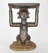 MC1330 Beautiful caryatid stool Luba Shankadi stool Congo DRC