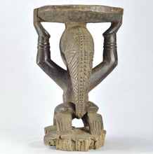 VENDU / SOLD ! MC1881 Tabouret à cariatide LUBA stool