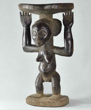 MC1789 Beau Tabouret à caryatide Luba cariatid stool Congo Rdc