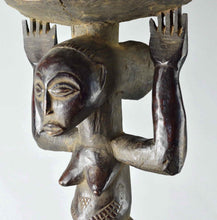 MC1789 Beau Tabouret à caryatide Luba cariatid stool Congo Rdc