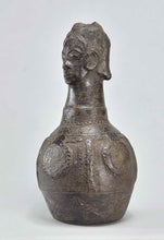 MC1902 Rare vase en terre cuite anthropomorphe ZANDE Azande terracotta vessel