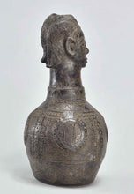 MC1902 Rare vase en terre cuite anthropomorphe ZANDE Azande terracotta vessel