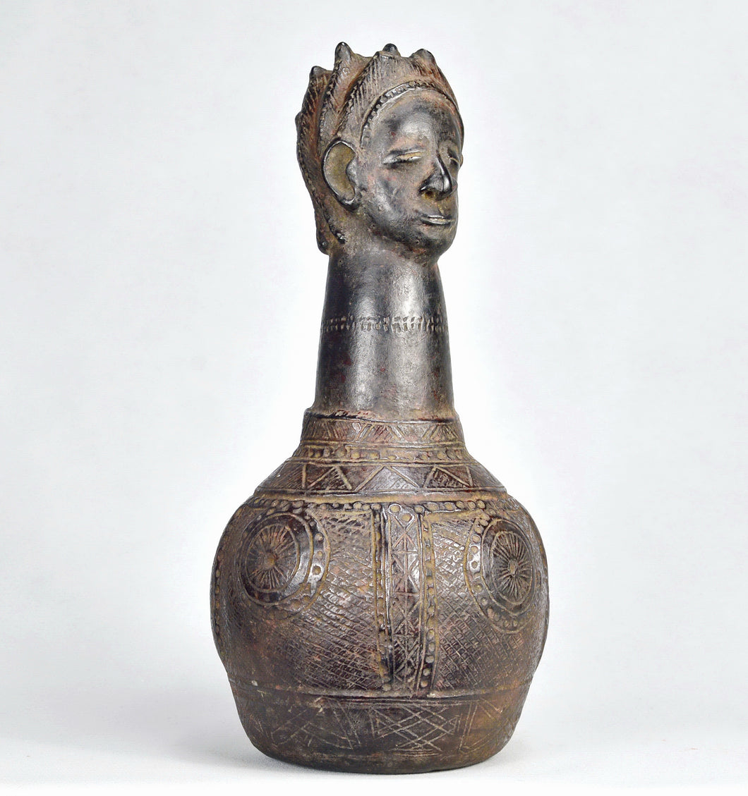 MC1901 Rare pichet en terre cuite anthropomorphe ZANDE Azande terracotta vessel