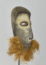 MC1566 Joli Masque Lukwakongo barbu Lega Bwami  Mask Congo RDC