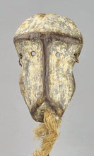 MC1580 Joli Masque Lukwakongo Sa Luzelu Lega Bwami Mask Congo RDC