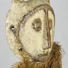 MC1131 Superbe Masque Kayamba Kwame Lega mask Congo Rdc