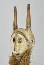 MC1131 Superbe Masque Kayamba Kwame Lega mask Congo Rdc