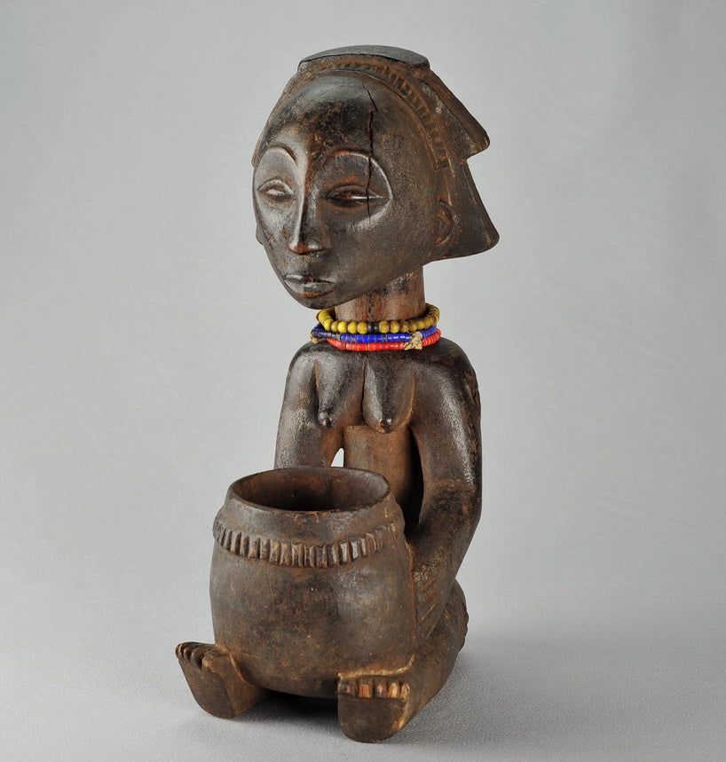 SOLD / SOLD! MC1272 Cup bearer LUBA Shankadi cup bearer figure Congo