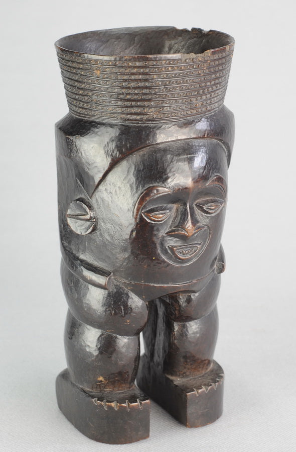 VENDU / SOLD ! Coupe vin de palme anthropomorphe KUBA Congo Palm Wine Cup Botero style MC0943