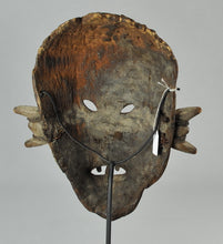 VENDU / SOLD ! MC1113 Superbe masque guerrier BOA Pongdudu Congo Warrior Mask