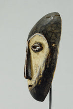 VENDU / SOLD ! MC1430 Rare Masque à poignée Lega culte du Bwami rare Mask with Handle