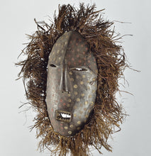 MC1730 Puissant Masque Ndaaka ou Bali très expressif région de l'Ituri mask Congo Rdc