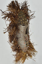 MC1730 Puissant Masque Ndaaka ou Bali très expressif région de l'Ituri mask Congo Rdc