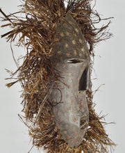 MC1730 Puissant Masque Ndaaka ou Bali très expressif région de l'Ituri mask Congo Rdc