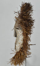 MC1730 Puissant Masque Ndaaka ou Bali très expressif région de l'Ituri mask Congo Rdc