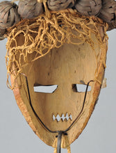 VENDU / SOLD ! MC1398 Puissant Masque Guerrier SALAMPASU Warrior Mask Congo Rdc